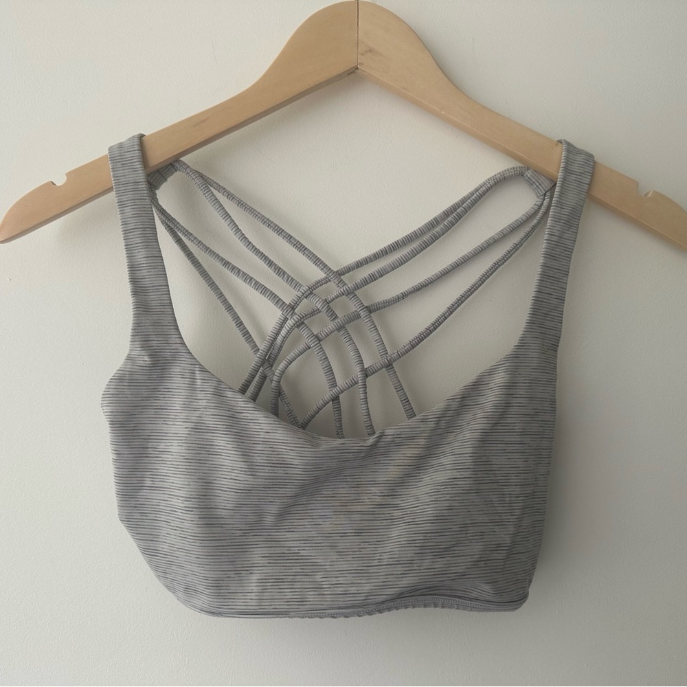 Lululemon | Size 8 | Gray Free to Be Wild Bra